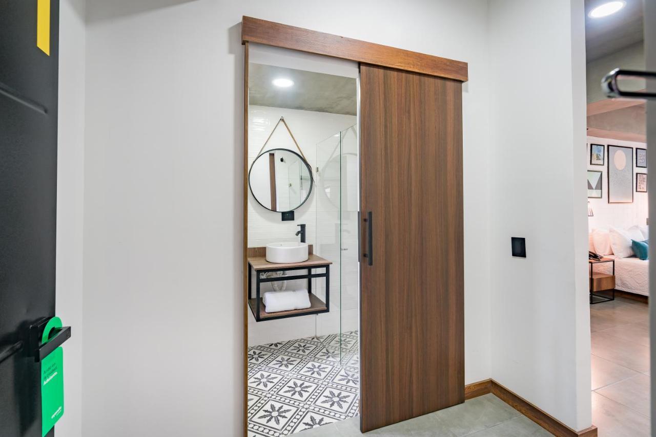 Loft 32 Medellin Living Aparthotel Exterior photo